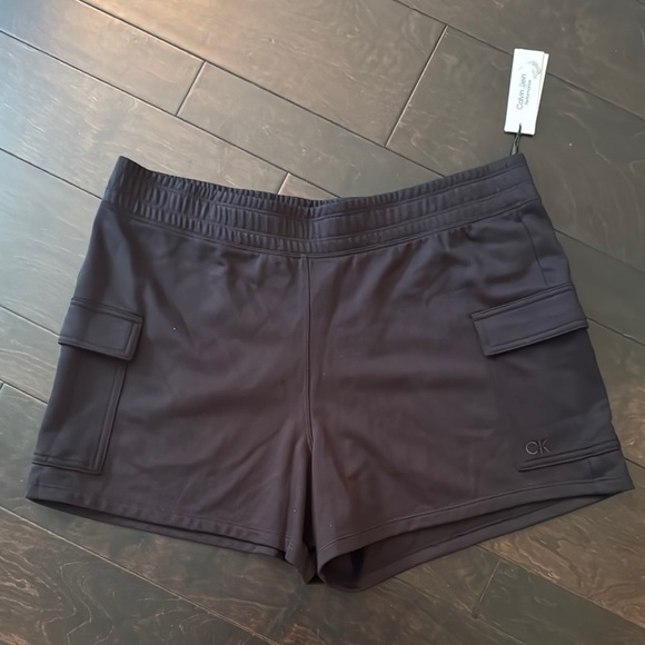 Calvin Klein Black Terry Cargo Shorts Lightweight Stretchy NWT XXL - Picture 1 of 10